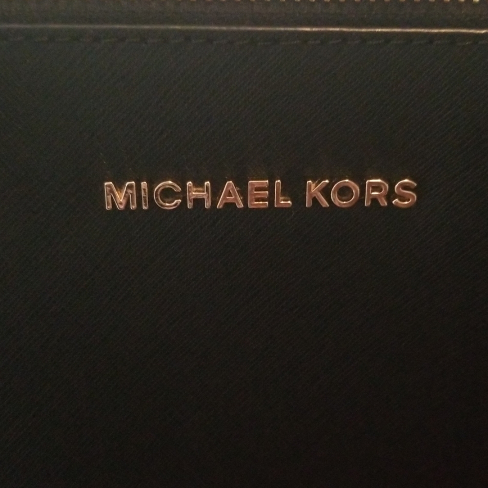 Michael Kors black medium handbag - Picture 3 of 8